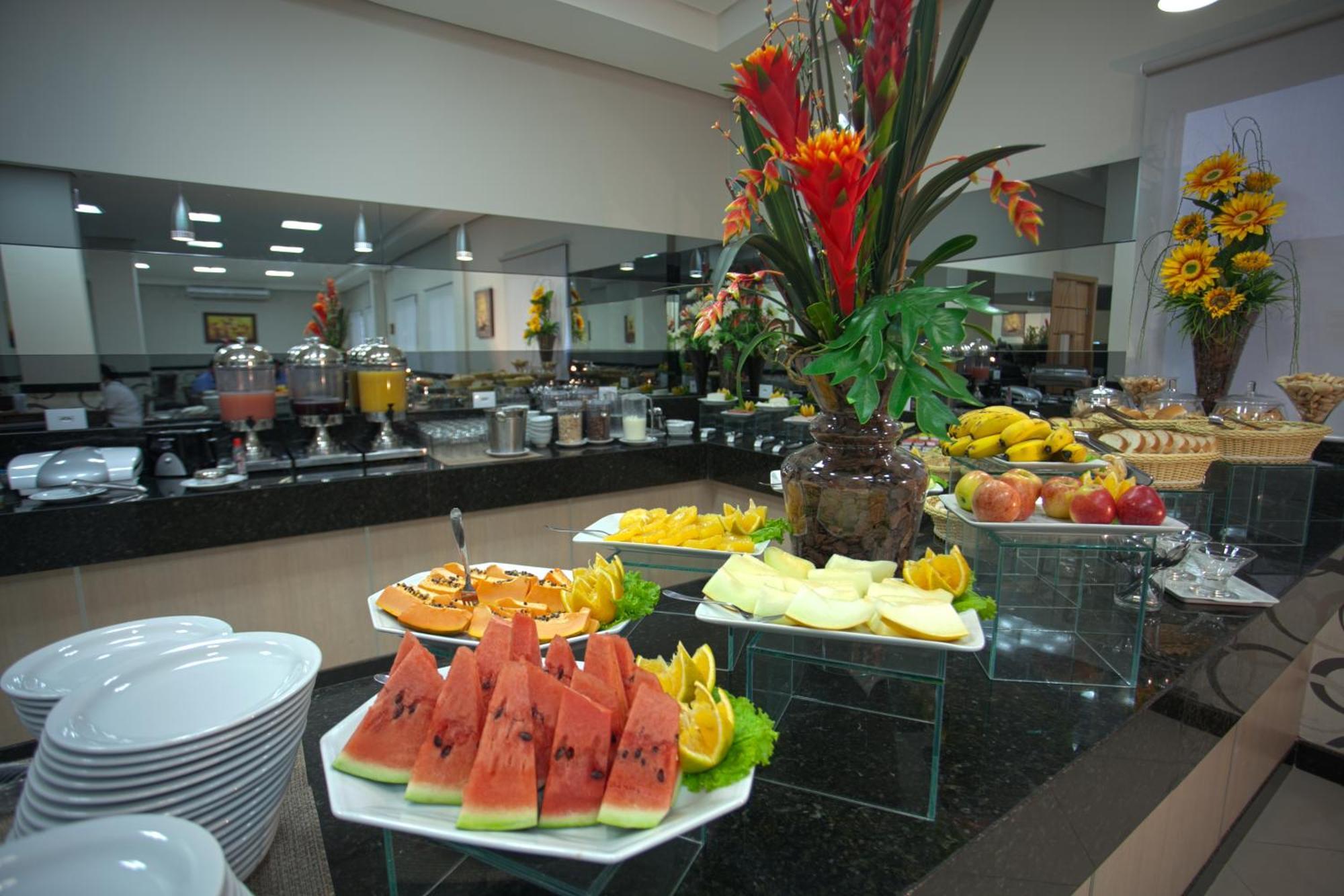 Skala Traveling Hotel Cuiabá Esterno foto